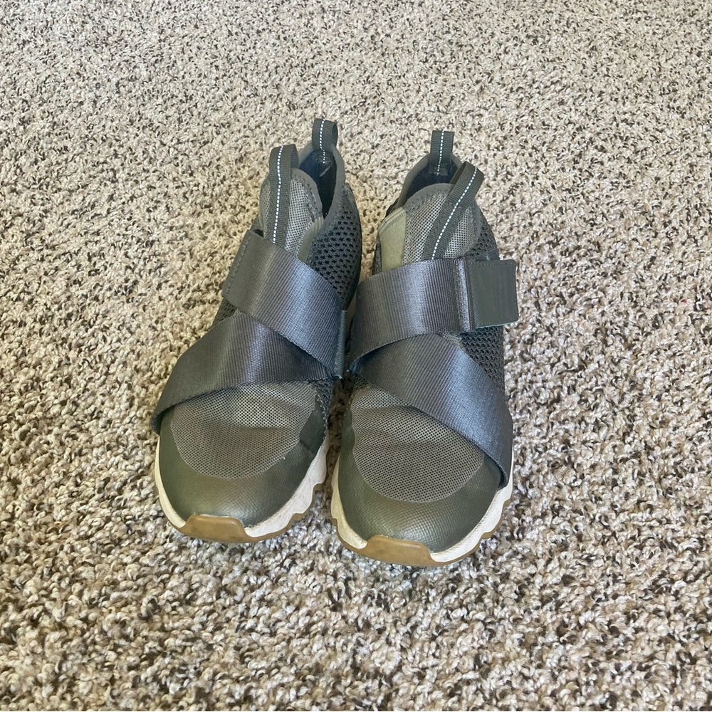 Sorel Army Green Kinetic Sneakers